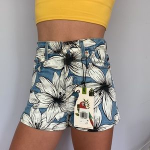 NWT RARE Farm Rio X Levi's Ribcage Short tropical design high rise denim jeans